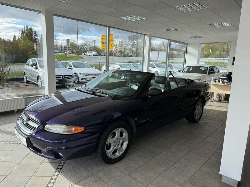 Gebraucht Chrysler Stratus 163 PS (119 kW) 1998 Deep amethyst pearl Cabrio