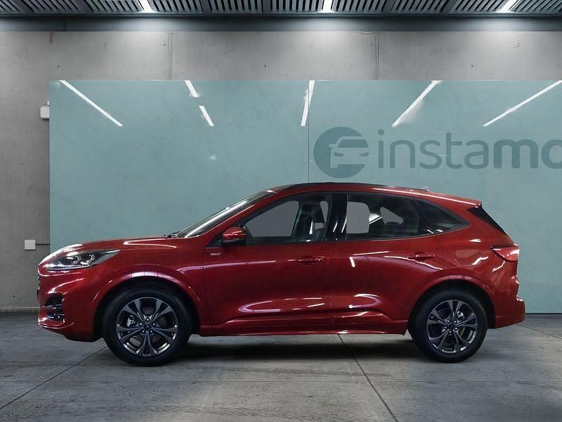 Gebraucht Ford Kuga 120 PS (88 kW) 2024 Rot SUV