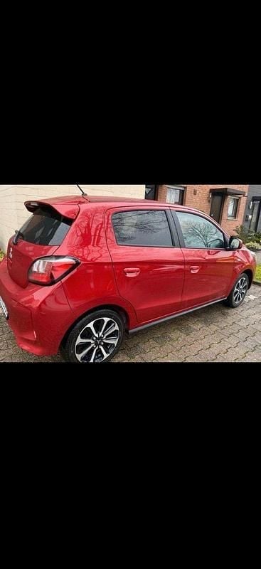Rot Gebraucht 2024 Mitsubishi Space Star Select Kleinwagen | 10.900 € (Superpreis) - Bild 1/4