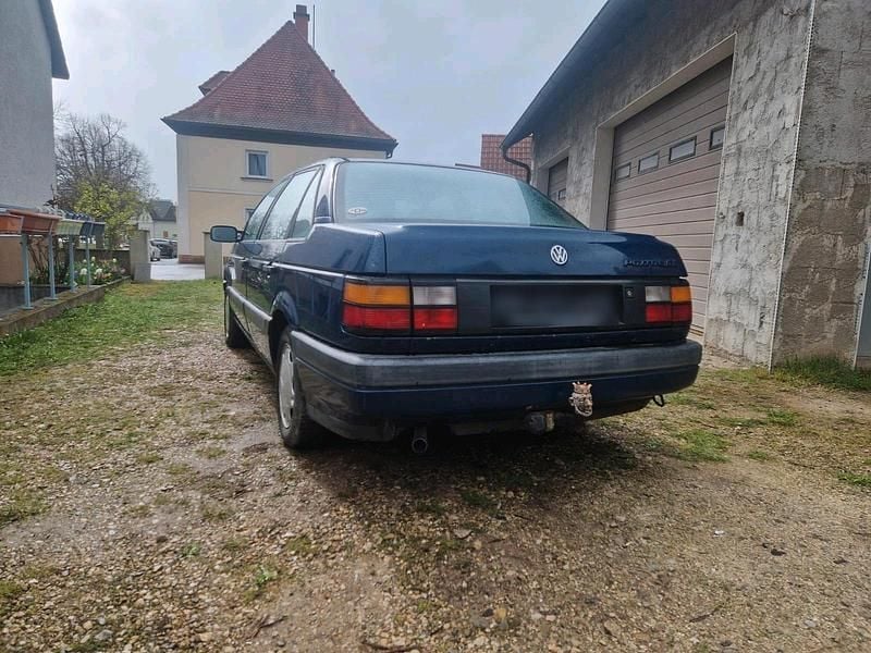 Gebraucht VW Passat 75 PS (55 kW) 1991 Blau Limousine