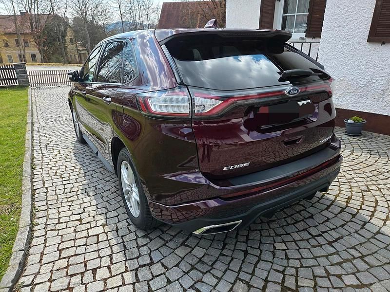 Usata Ford Edge 209 CV (153 kW) 2017 Viola SUV