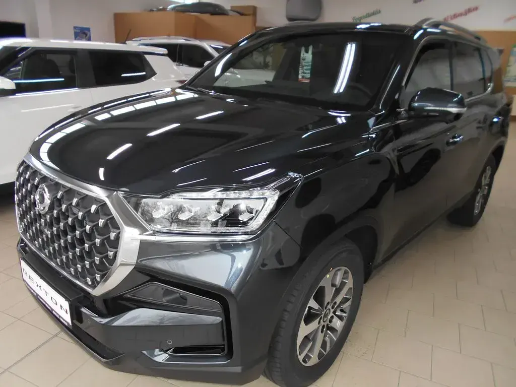 Neu SsangYong Rexton 201 PS (147 kW) 2026 Grau SUV