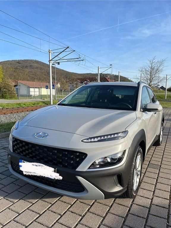 Grau Gebraucht 2021 Hyundai Kona Edition 30 SUV | 14.000 € (Superpreis) - Bild 1/4