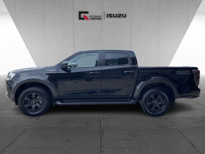 Neu Isuzu D-Max 163 PS (119 kW) 2026 Schwarz Pickup