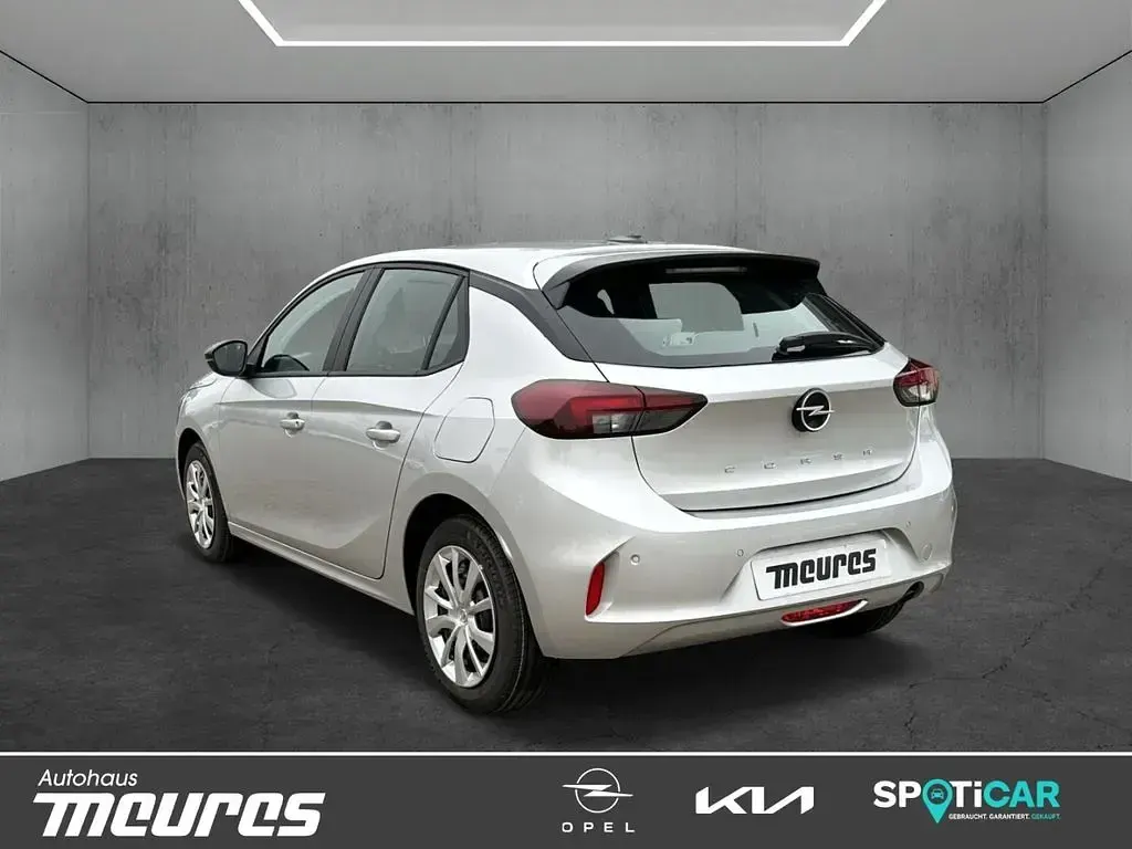 Second-hand Opel Corsa 75 CP (55 kW) 2024 Argintiu Hatchback