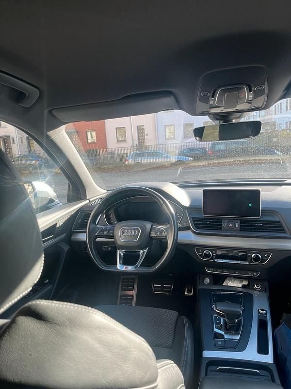 Gebraucht Audi Q5 S-Line 190 PS (139 kW) 2018 Grau SUV