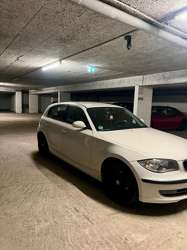 Second-hand BMW 116 122 CP (89 kW) 2009 Alb Hatchback