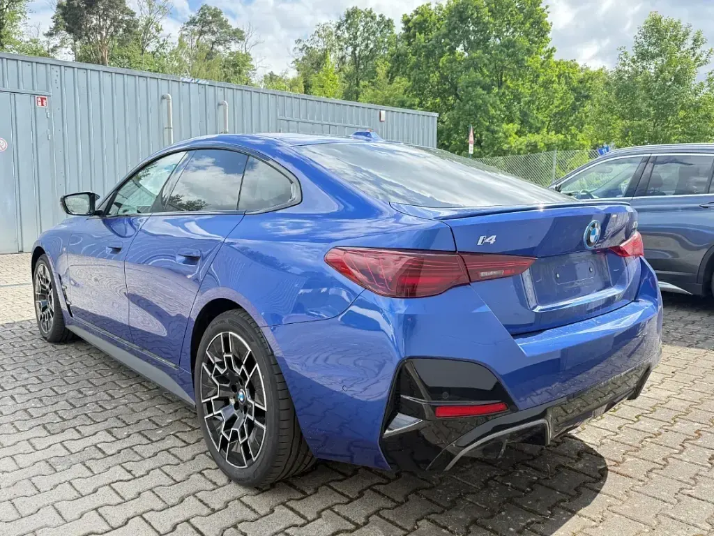 Gebraucht BMW i4 Performance 400 kW (544 PS) 2025 Blau Limousine