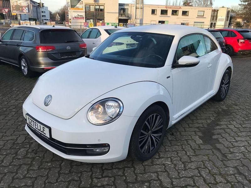 Gebraucht VW Beetle Allstar 105 PS (77 kW) 2016 Weiß Kleinwagen