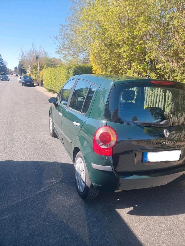 Gebraucht Renault Modus 70 PS (51 kW) 2005 Grün Van / Kleinbus