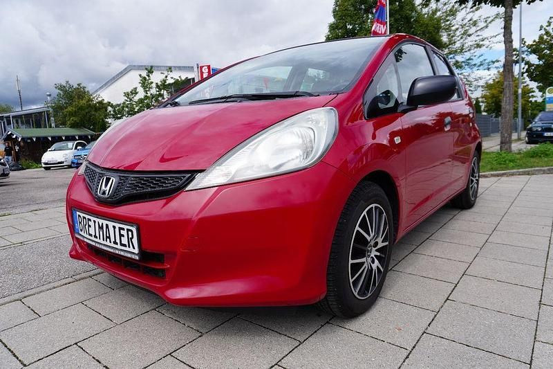 Rot Gebraucht 2014 Honda Jazz S Cool Kleinwagen | 6.950 € (Fairer Preis) - Bild 1/4