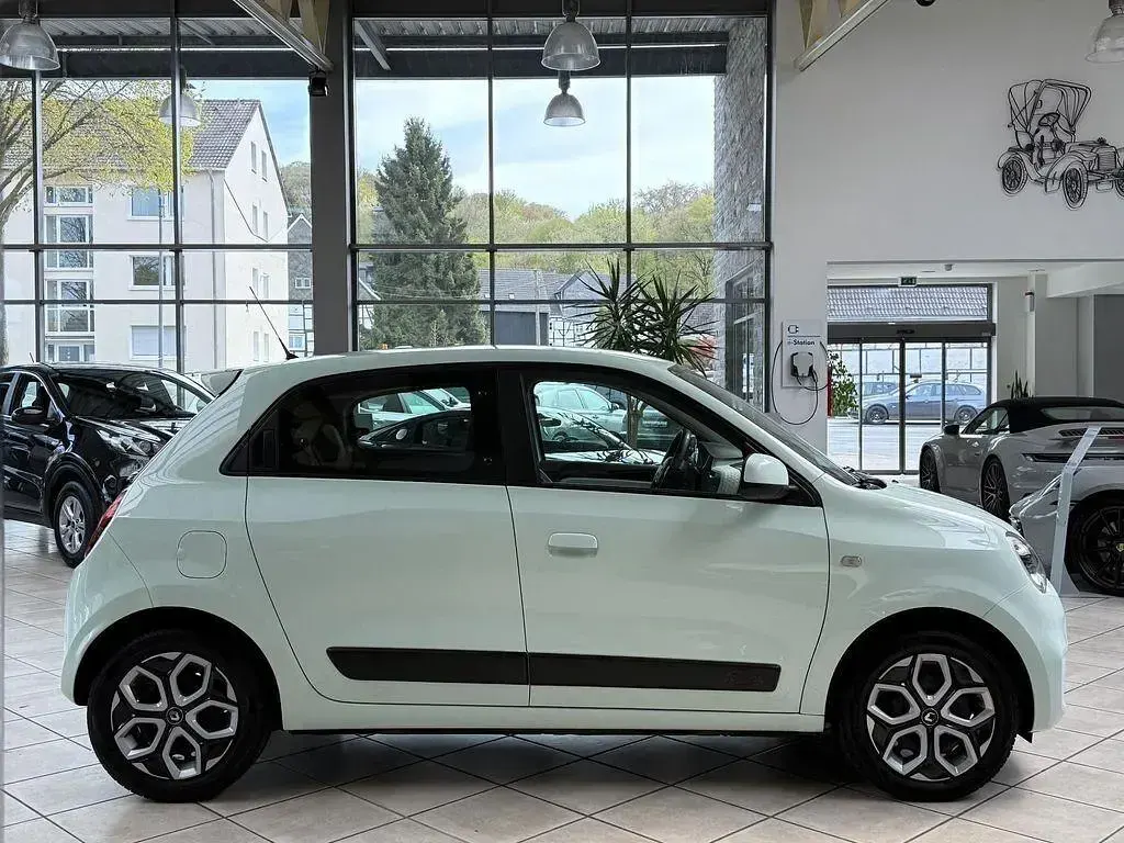 Gebraucht Renault Twingo SE 73 PS (53 kW) 2019 Grün Kleinwagen