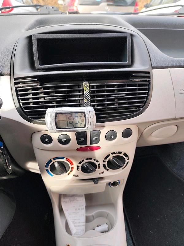 Gebraucht Fiat Punto 60 PS (44 kW) 2004 Silber Kleinwagen