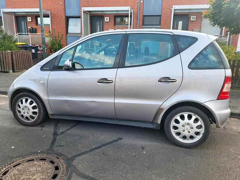 Gelb Gebraucht 1998 Mercedes A140 Van / Kleinbus | 650 € (Superpreis) - Bild 1/4