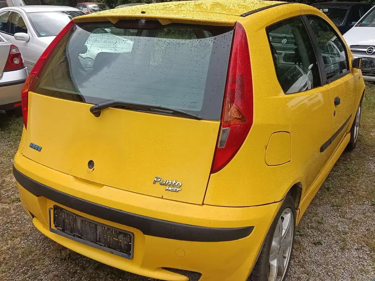 Gebraucht Fiat Punto 131 PS (96 kW) 2000 Gelb Kleinwagen