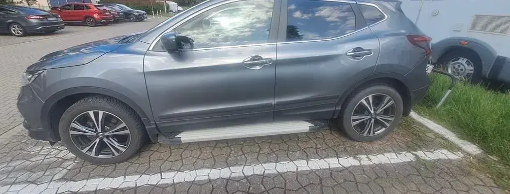 Gebraucht Nissan Qashqai N-Connecta 131 PS (96 kW) 2018 Grau SUV
