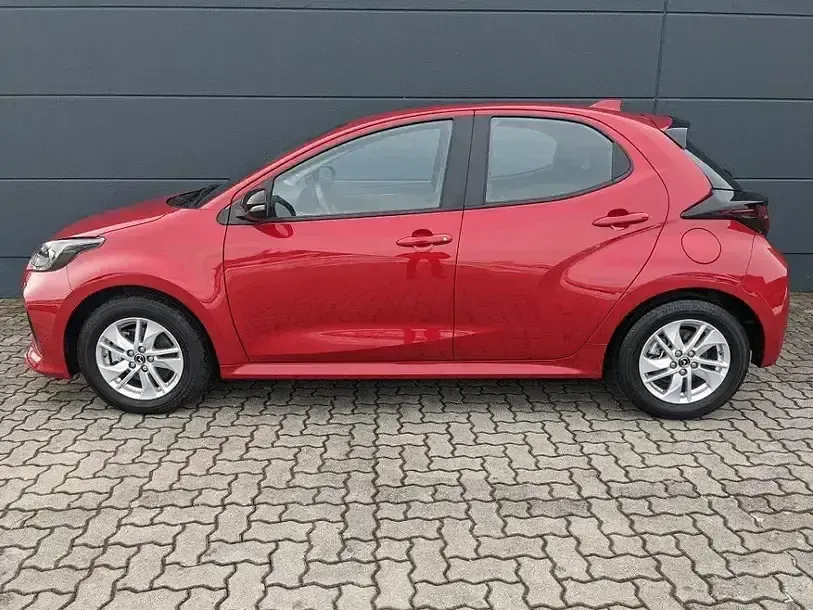 Second-hand Mazda 2 116 CP (85 kW) 2025 Roșu Hatchback