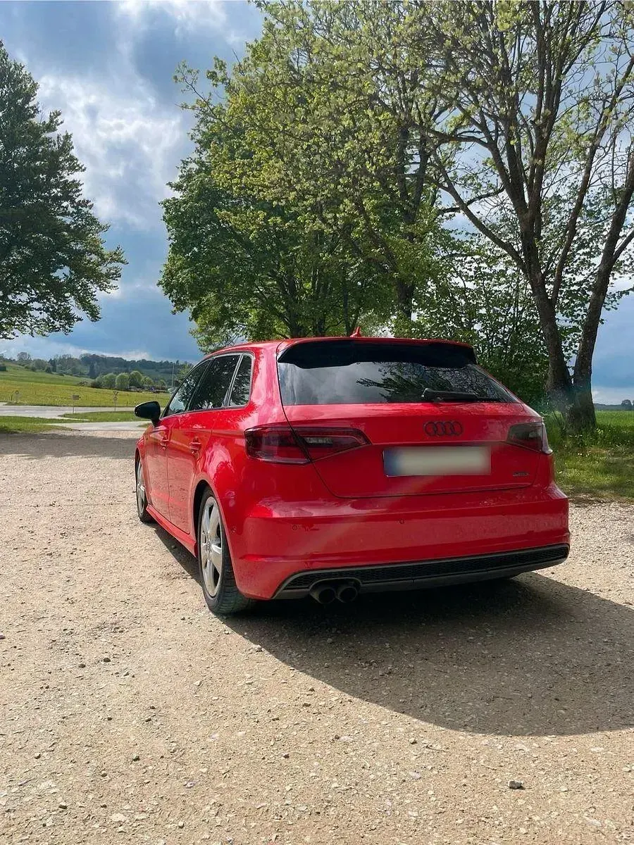 Gebraucht Audi A3 S-Line 179 PS (131 kW) 2015 Rot Limousine