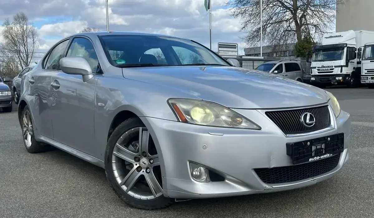 Gebraucht Lexus IS250 208 PS (152 kW) 2005 Silver mica metallic Limousine