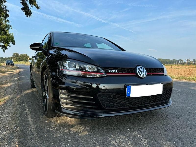 Gebraucht VW Golf VII GTI 220 PS (161 kW) 2016 Schwarz Limousine