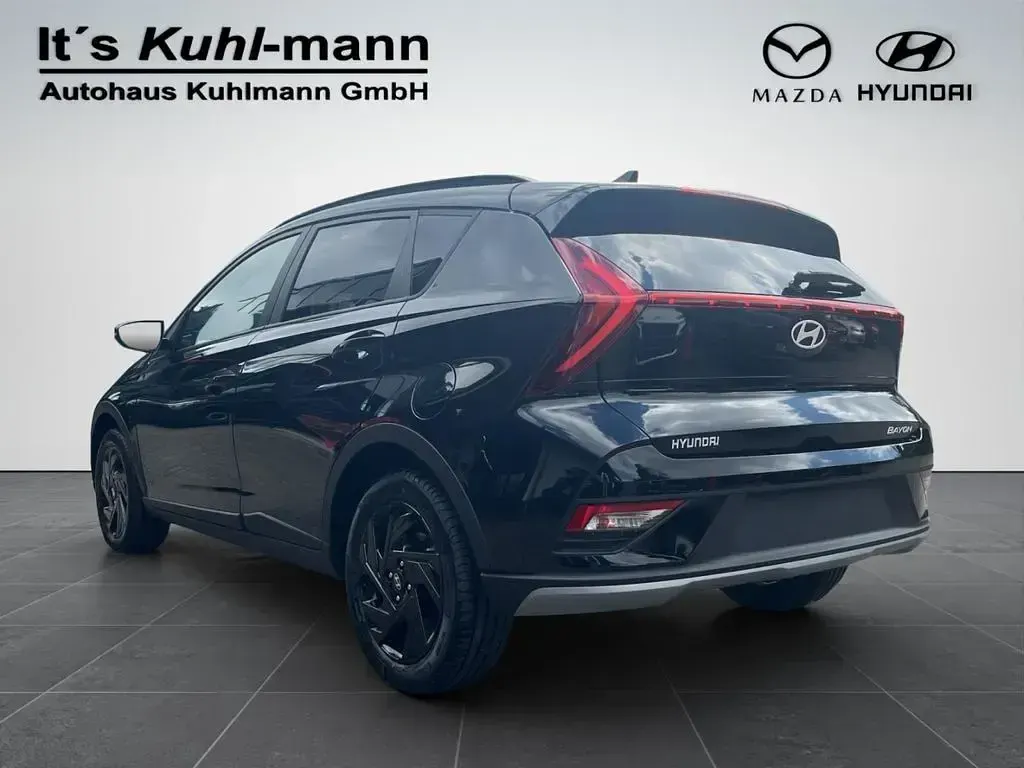 Neu Hyundai Bayon Blackline 90 PS (66 kW) 2026 Phantom black / met SUV