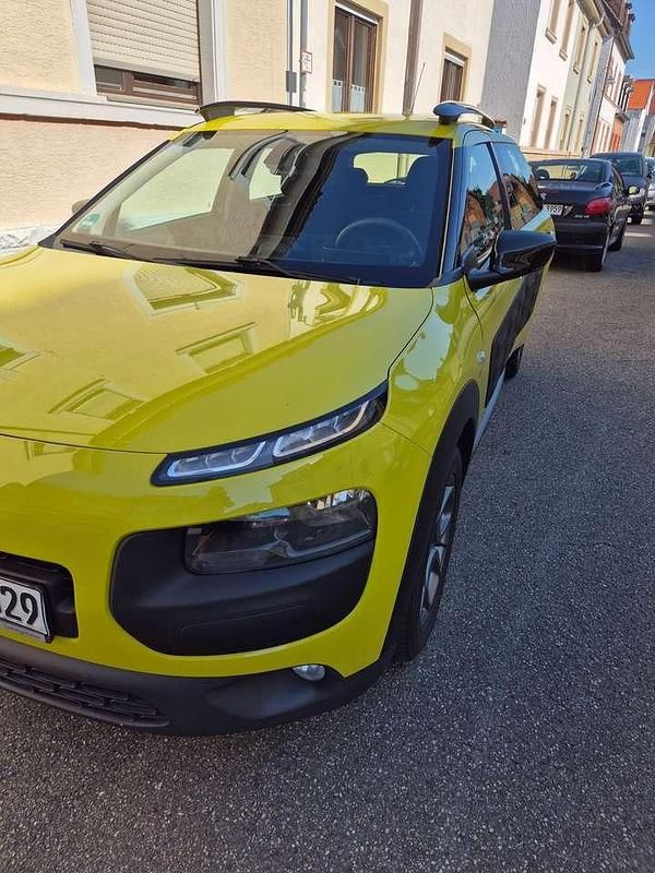 Gelb Gebraucht 2014 Citroën C4 Cactus Kleinwagen | 4.850 € (Fairer Preis) - Bild 1/4