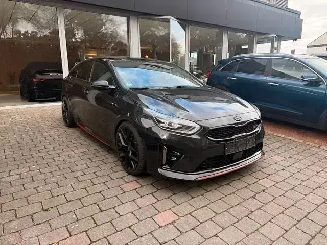 Second-hand Kia ProCeed 239 CP (175 kW) 2021 Negru Break
