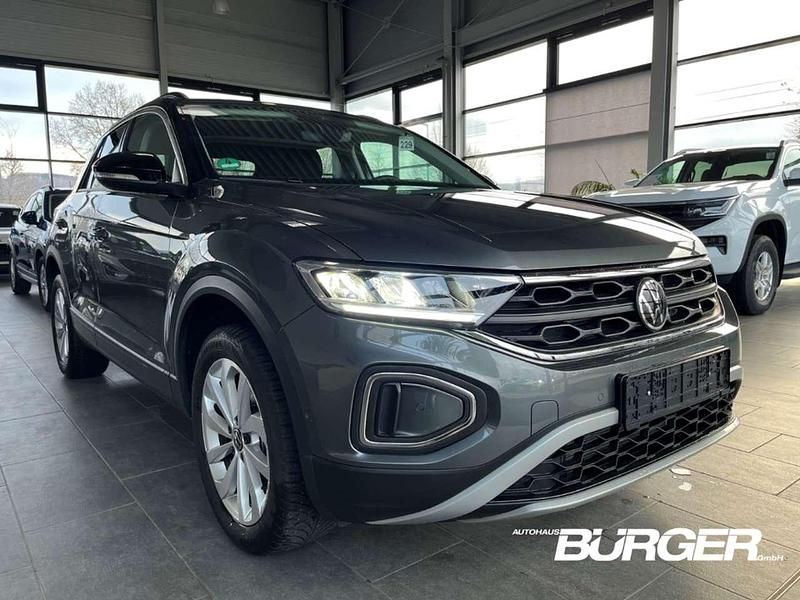 Gebraucht VW T-Roc 150 PS (110 kW) 2025 Grau SUV