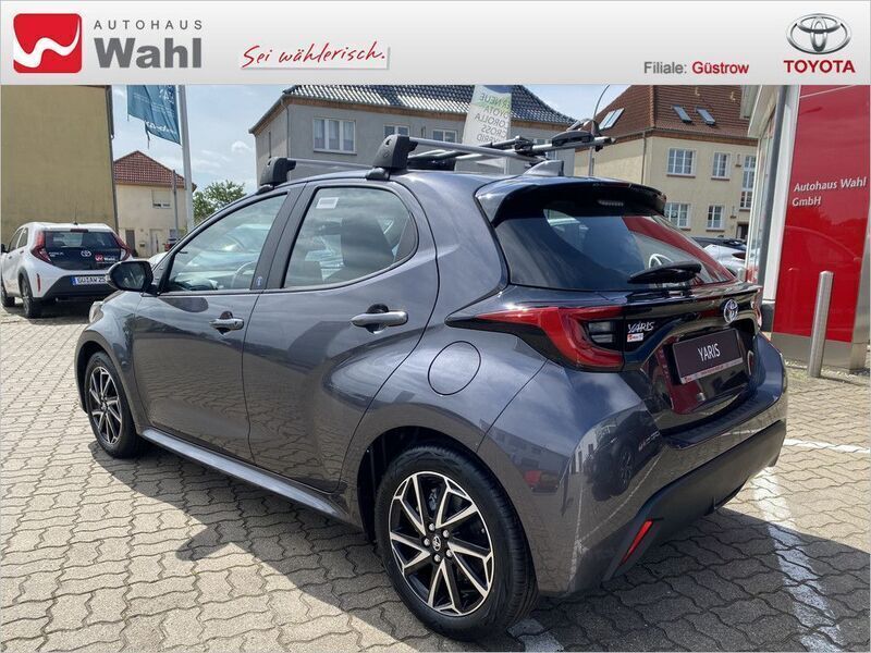 Gebraucht Toyota Yaris Hybrid Team 116 PS (85 kW) 2023 Marlingrau Kleinwagen