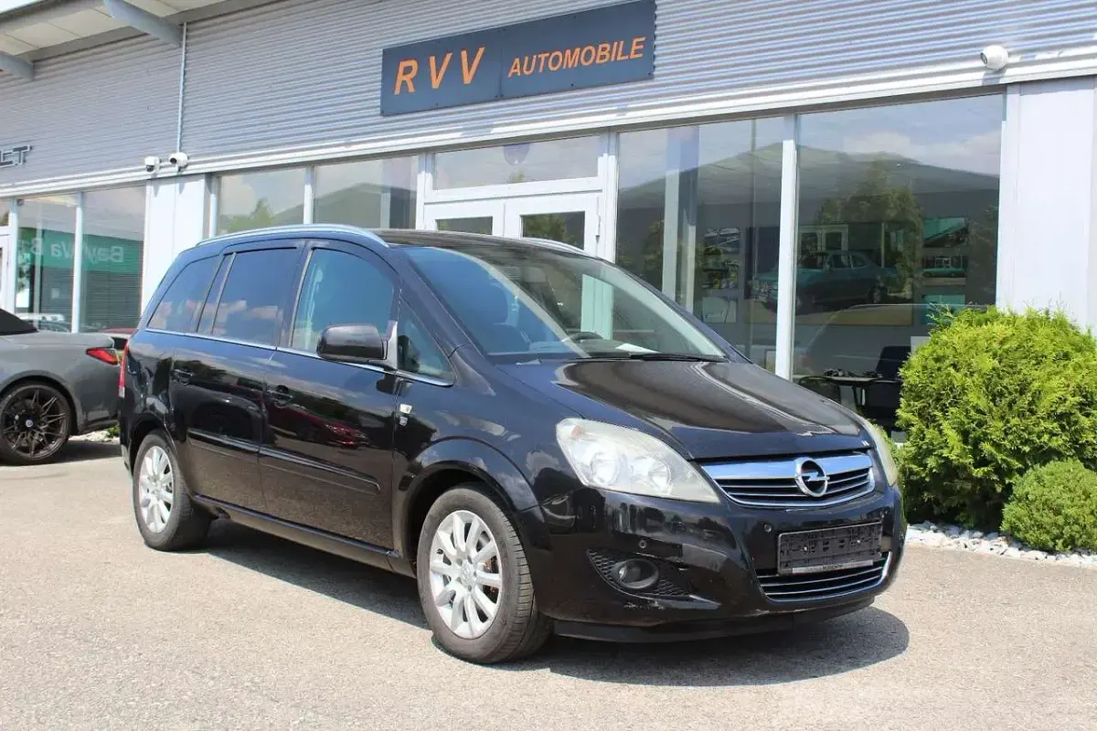 Gebraucht Opel Zafira Edition 140 PS (102 kW) 2010 Schwarz Van / Kleinbus