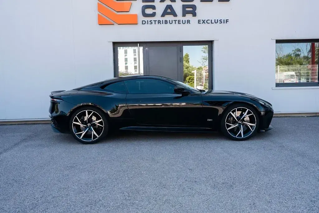 Gebraucht Aston Martin DBS 725 PS (533 kW) 2019 Schwarz