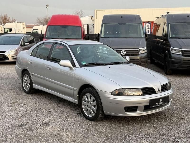 Pure (haag/lunar) silver Gebraucht 2003 Mitsubishi Carisma Motion Limousine | 2.499 € (Guter Preis) - Bild 1/4