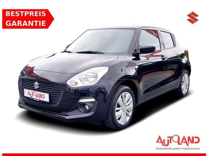 Black pearl (metallic) Gebraucht 2020 Suzuki Swift Comfort Limousine | 15.950 € (Teuer) - Bild 1/4