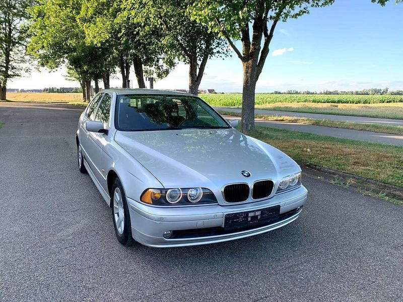 Silber Gebraucht 2001 BMW 525 Limousine | 4.200 € (Guter Preis) - Bild 1/4