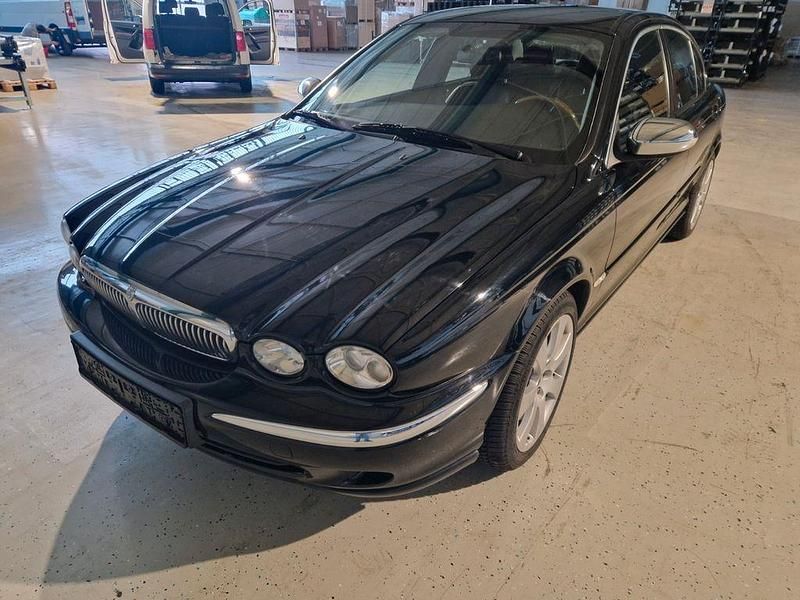 Gebraucht Jaguar X-type Executive 145 PS (106 kW) 2006 Schwarz Limousine
