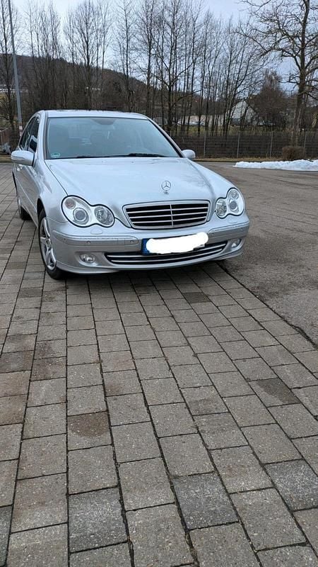 Gebraucht Mercedes C180 Avantgarde 143 PS (105 kW) 2007 Silber Limousine