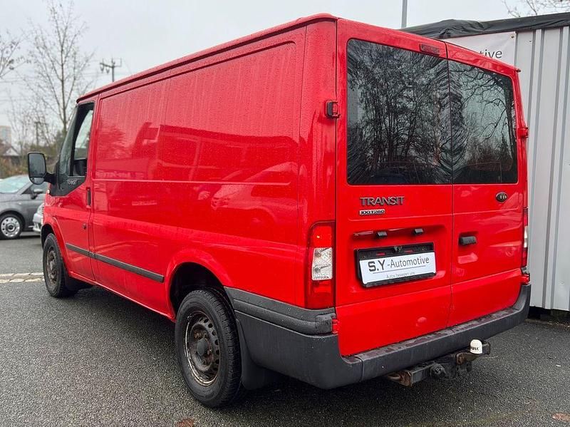 Gebraucht Ford Transit 101 PS (74 kW) 2013 Rot Van / Kleinbus