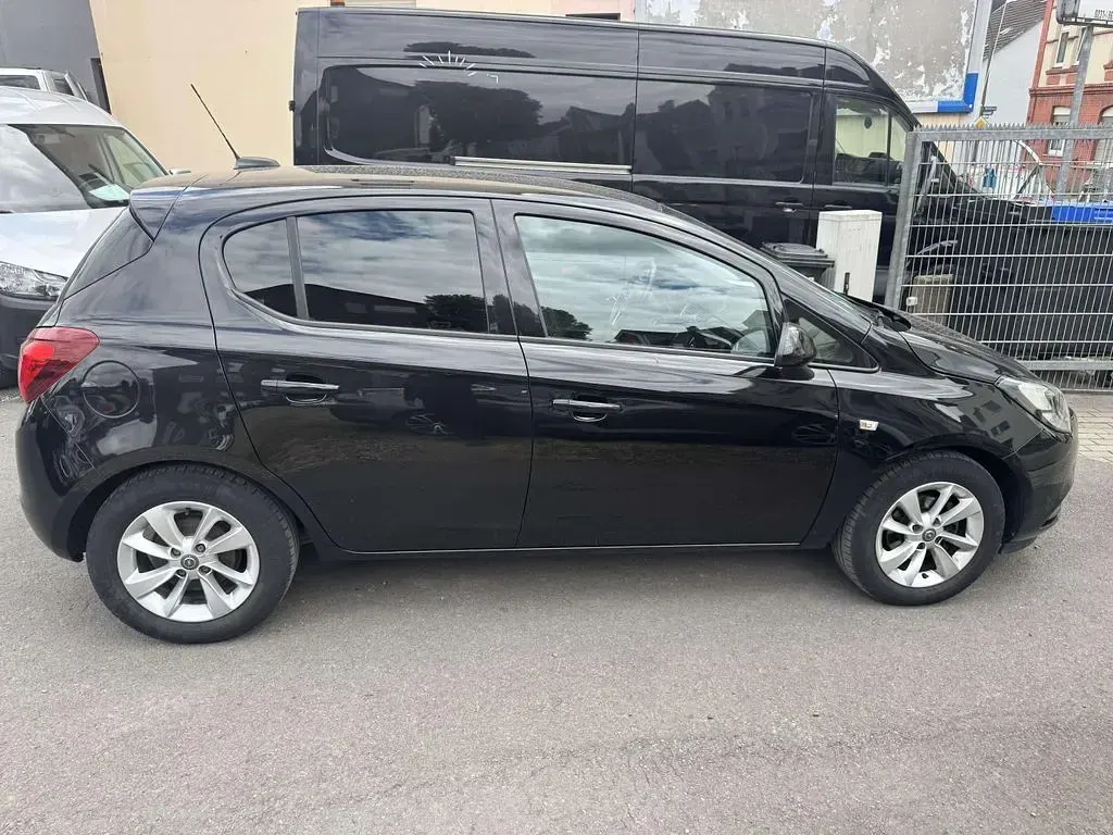 Gebraucht Opel Corsa 90 PS (66 kW) 2017 Schwarz Kleinwagen