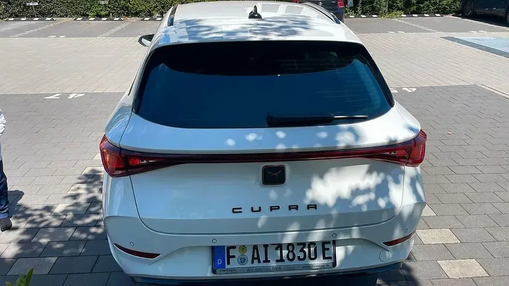 Gebraucht Cupra Leon 204 PS (150 kW) 2022 Weiß Limousine