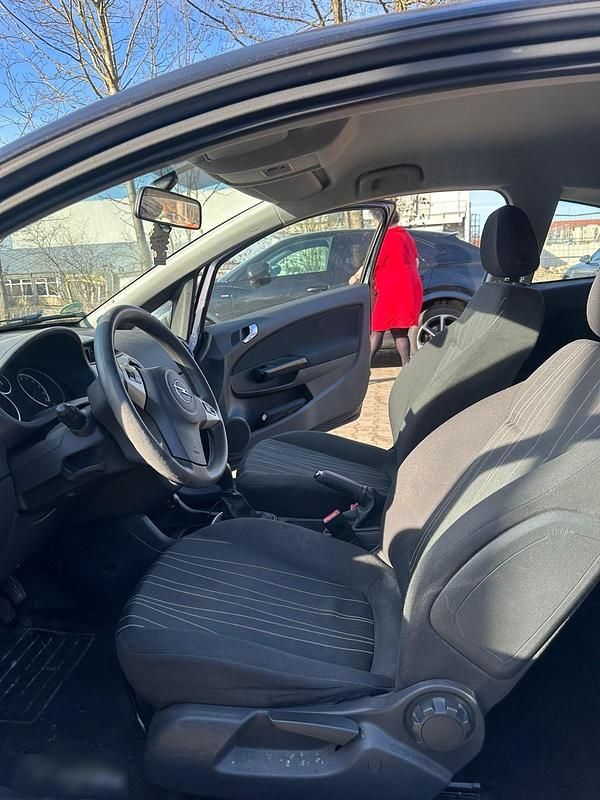 Gebraucht Opel Corsa 80 PS (58 kW) 2008 Schwarz Kleinwagen