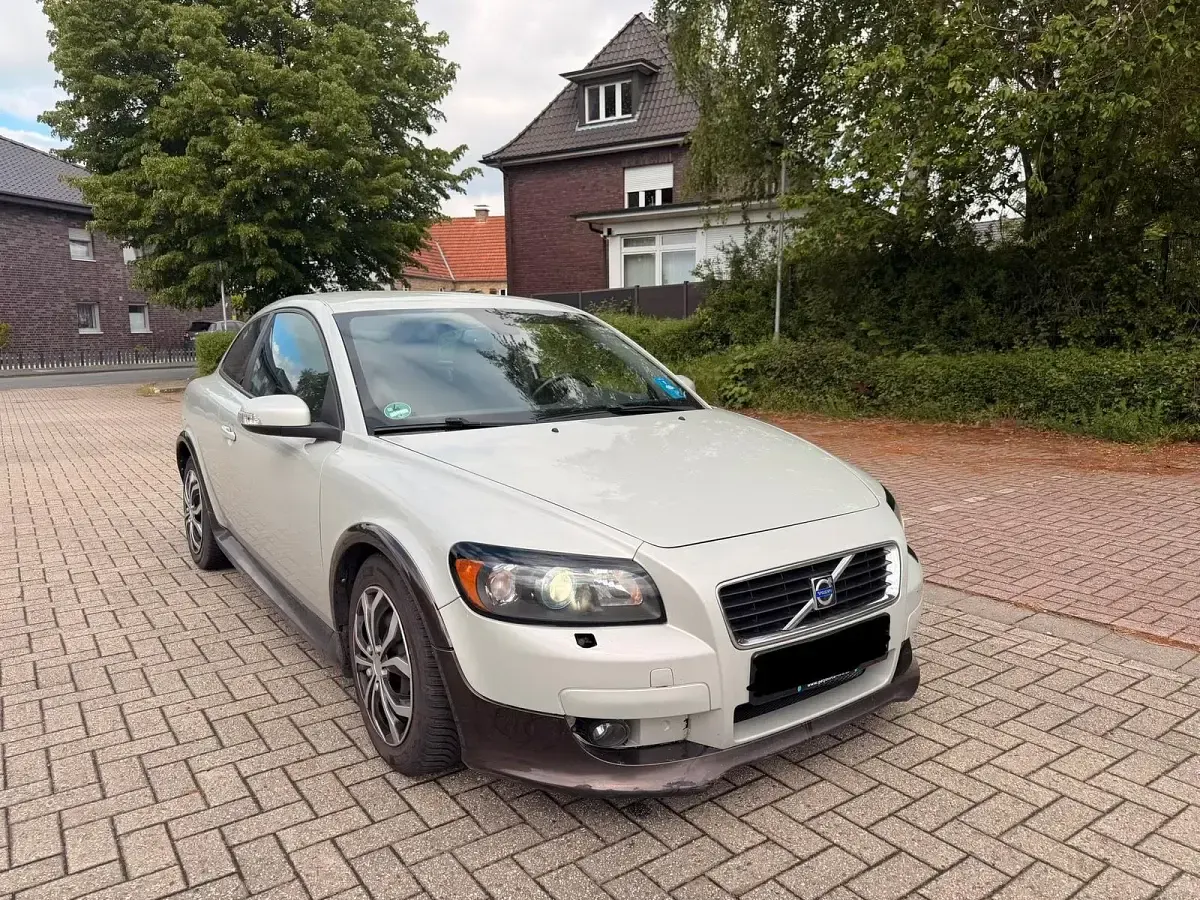 Używany Volvo C30 145 KM (106 kW) 2007 Szary Hatchback