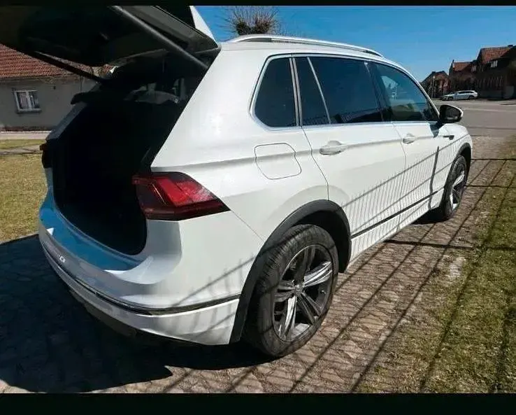 Gebraucht VW Tiguan R 190 PS (139 kW) 2019 Weiß SUV
