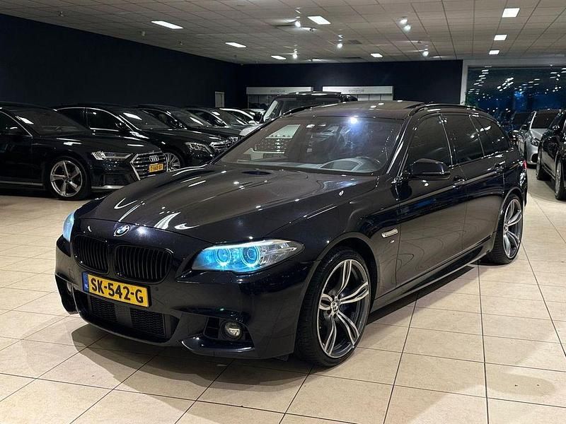 Gebraucht BMW 535 M Sport 313 PS (230 kW) 2013 Schwarz Kombi