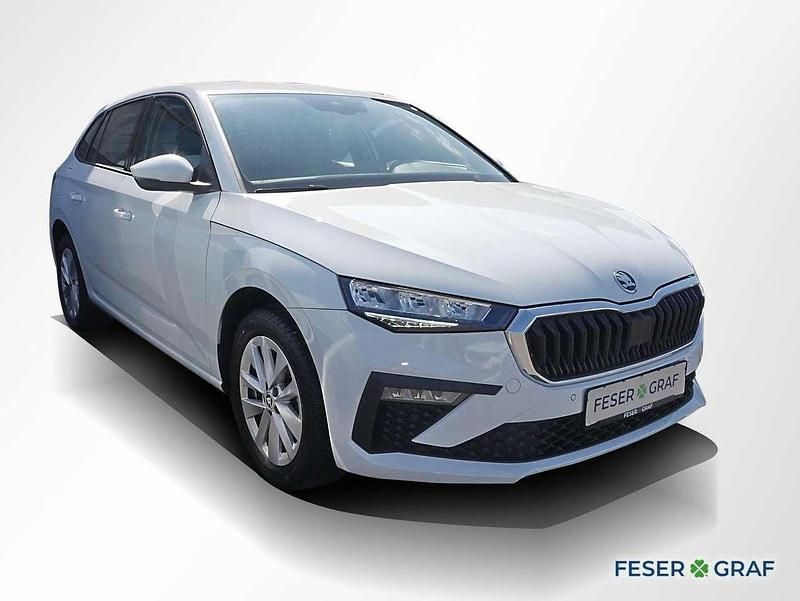 Gebraucht Skoda Scala Selection 150 PS (110 kW) 2024 Weiß Kleinwagen