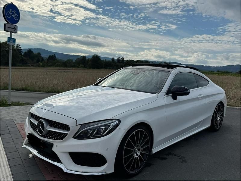 Weiß Gebraucht 2016 Mercedes C250 AMG Coupé | 16.999 € (Superpreis) - Bild 1/4