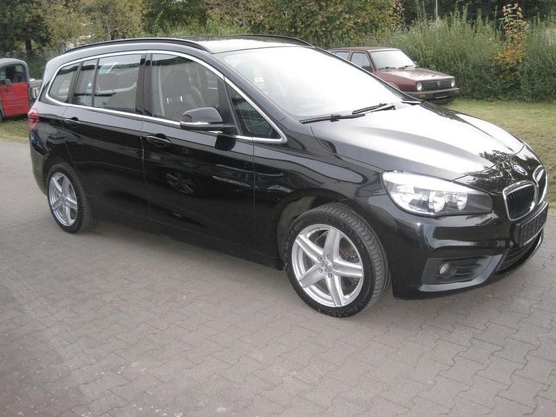 Schwarz Gebraucht 2015 BMW 220 Advantage Limousine | 8.999 € (Fairer Preis) - Bild 1/4