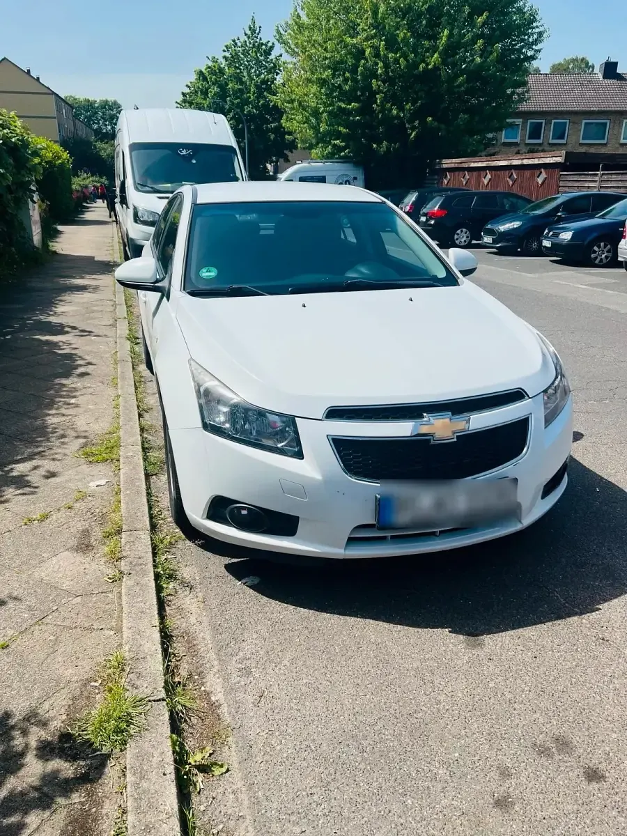 Gebraucht Chevrolet Cruze LTZ 163 PS (119 kW) 2012 Weiß Limousine