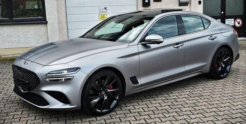 Grau Gebraucht 2022 Genesis G70 Sport Limousine | 26.000 € (Teuer) - Bild 1/4