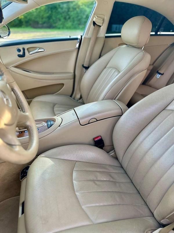 Gebraucht Mercedes CLS320 224 PS (164 kW) 2006 Schwarz Coupé