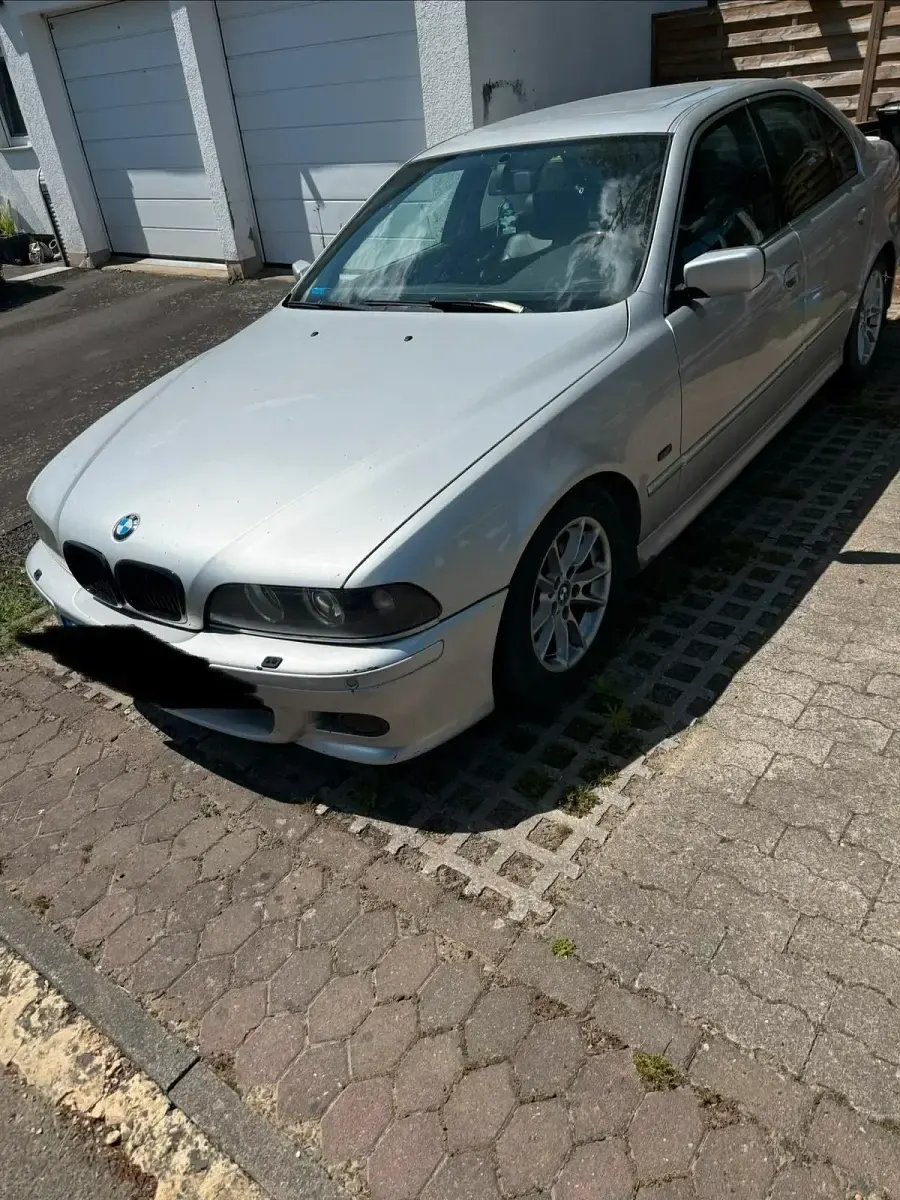 Gebraucht BMW 525 163 PS (119 kW) 2003 Silber Limousine